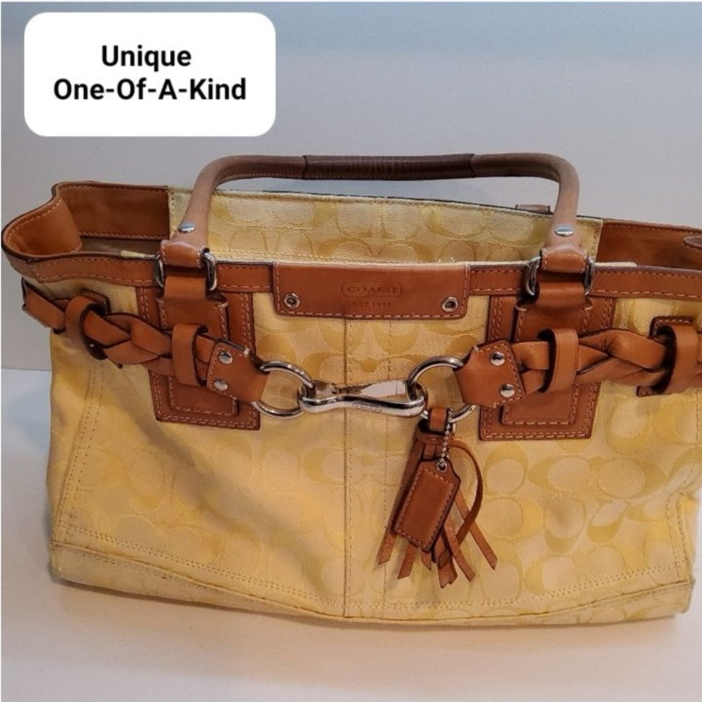 COACH 𝓤𝓝𝓘𝓠𝓤𝓔!!!, One-Of-A-Kind. Vintage Handbag Jacquard, Leather.  Stamped.